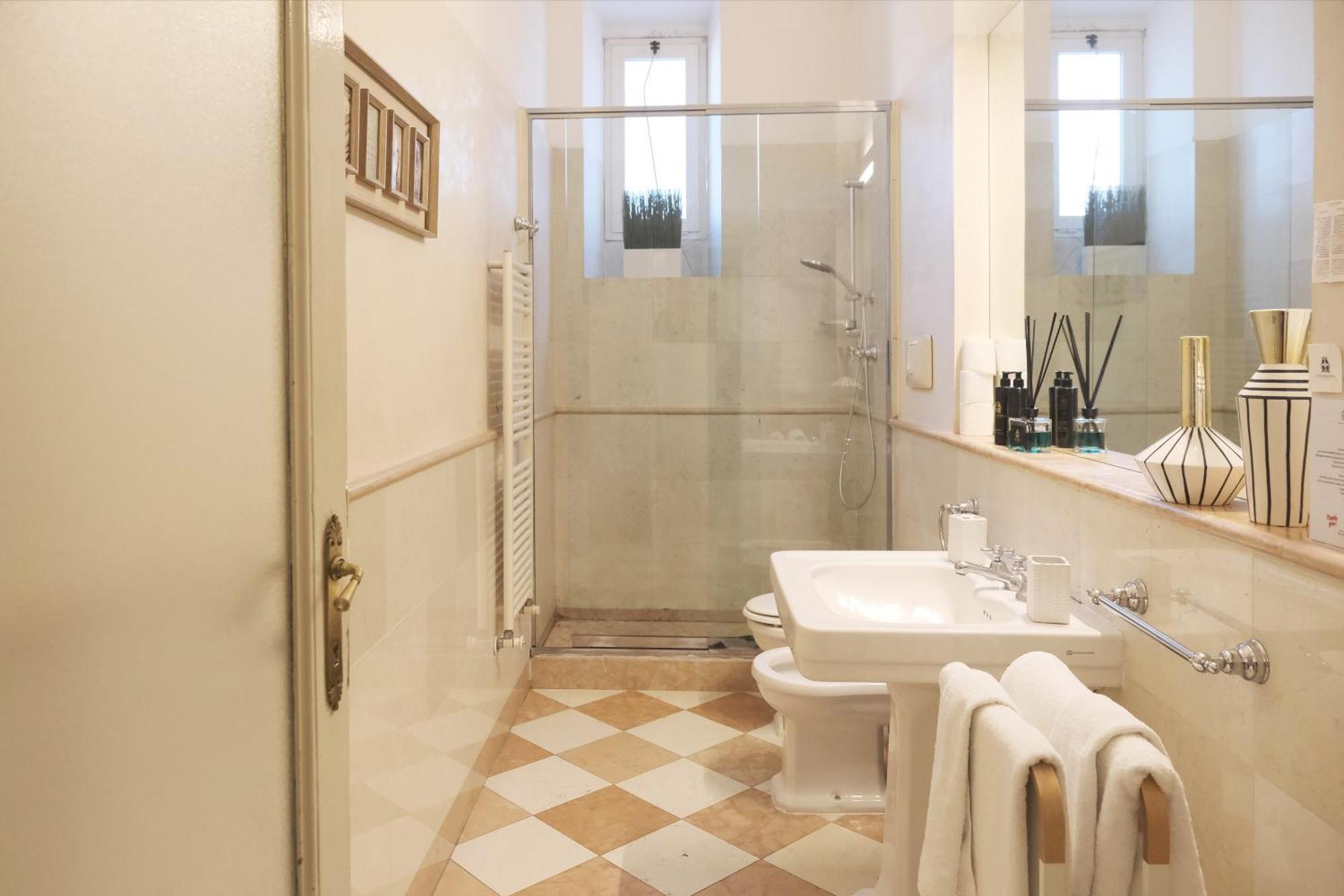 Comecasa 2 Bedrooms Apartment In Via Curtatone Милан Экстерьер фото